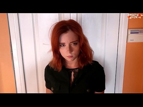 ❤️ O garda de seguridade castigou a unha muller bonita por roubo en tenda - Cum Na Boca ❤️ Porno en nós ❌️