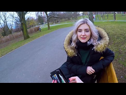 ❤️ Traga o semen quente dun estraño por diñeiro - mamada no parque de Eva Elfie ❤️ Porno en nós ❌️